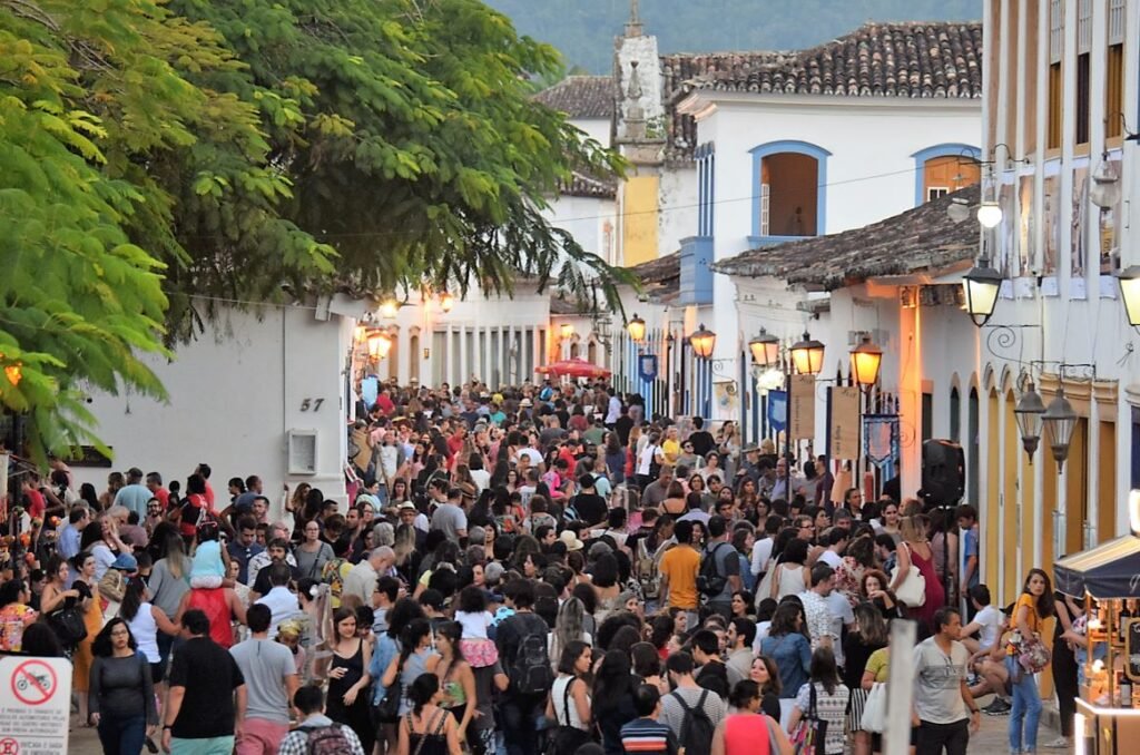 FLIP 2023 - 21ª Festa Literária Internacional de Paraty FLIP 2023 - 21ª Festa Literária Internacional de Paraty